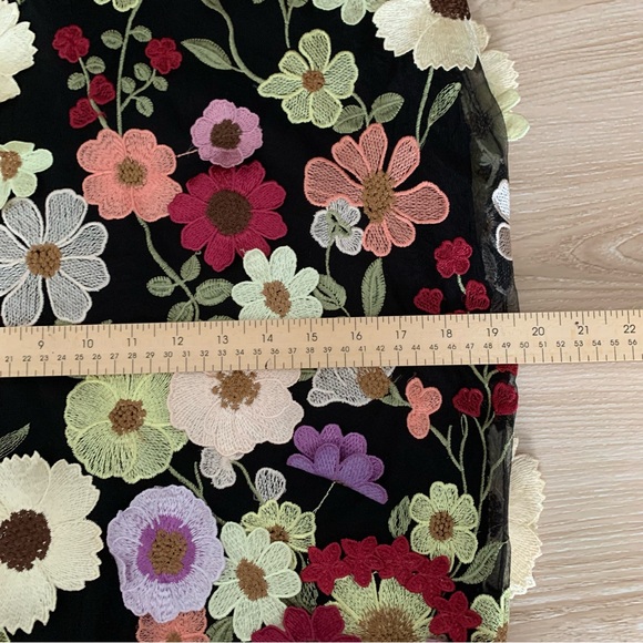 Lulus Large NEW 3D Floral Embroidered Lace Up Midi Cami Dress Black - Picture 8 of 9